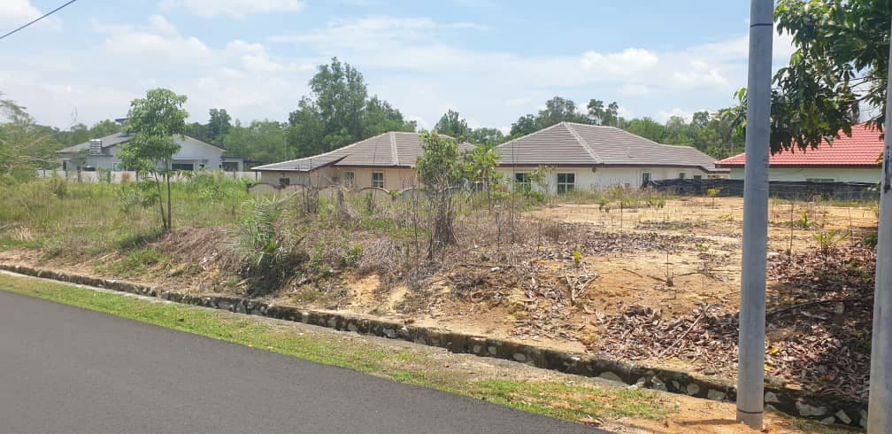 BANGLO LOT TASIK SENANGIN MAHKOTA HILLS LENGGENG - photo 3