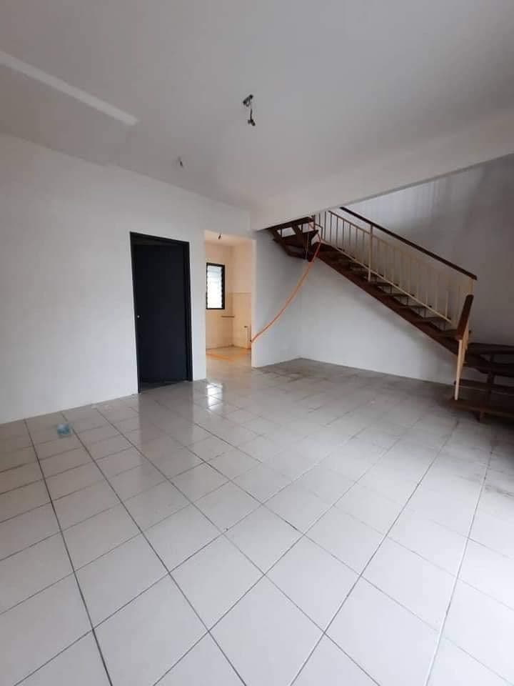 2 AND HALF LA COTTAGE TMN PUTRA PERDANA PUCHONG - photo 5