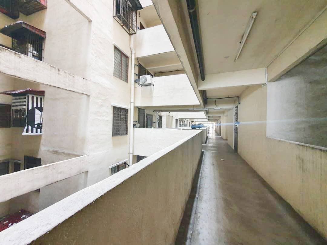 PANGSAPURI BEREMBANG INDAH AMPANG SELANGOR - photo 2