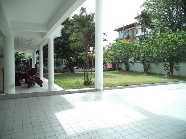2 STOREY BUNGALOW TAMAN UNIVERSITI SS3 KELANA JAYA - photo 2