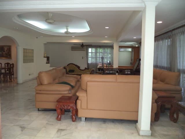2 STOREY BUNGALOW TAMAN UNIVERSITI SS3 KELANA JAYA - photo 4