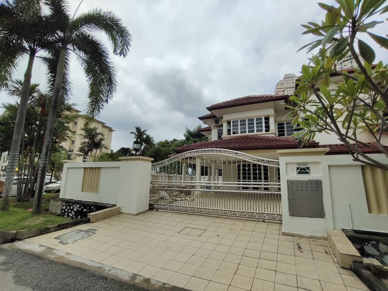 2 STOREY CORNER LOT USJ 19 SUBANG JAYA - photo 8