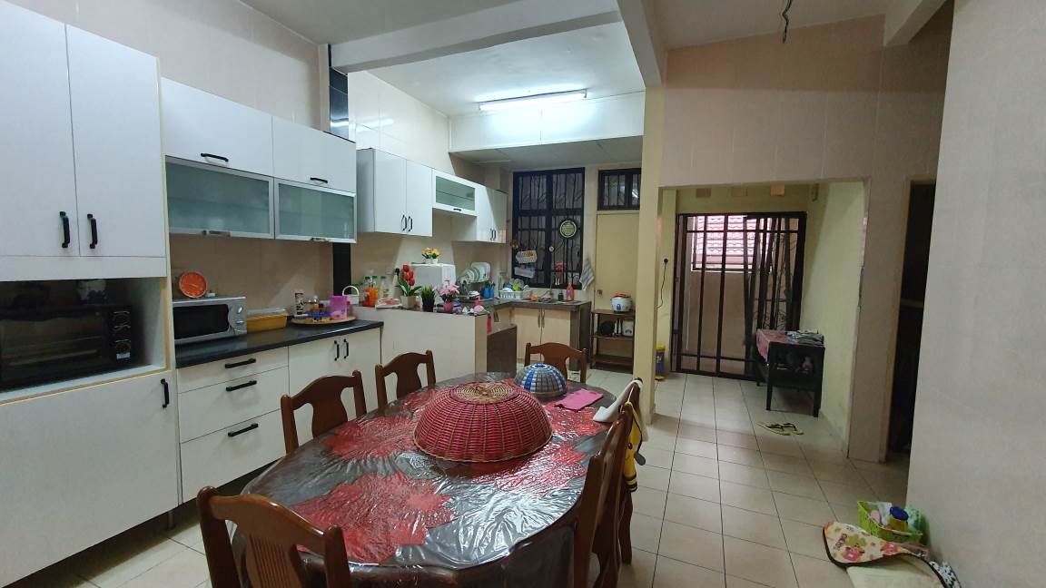 2 STY CORNER JALAN JERIJI BUKIT JELUTONG SHAH ALAM - photo 4