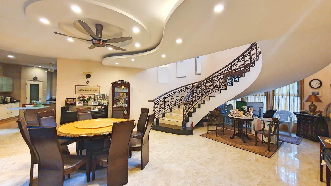 2 STOREY BUNGALOW JALAN MENARA BUKIT JELUTONG - photo 4