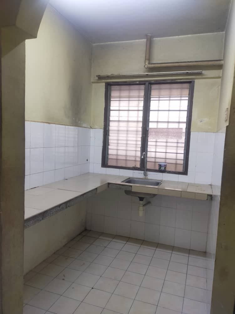 APARTMENT TAMAN AMAN PUTRA JINJANG KEPONG - photo 4
