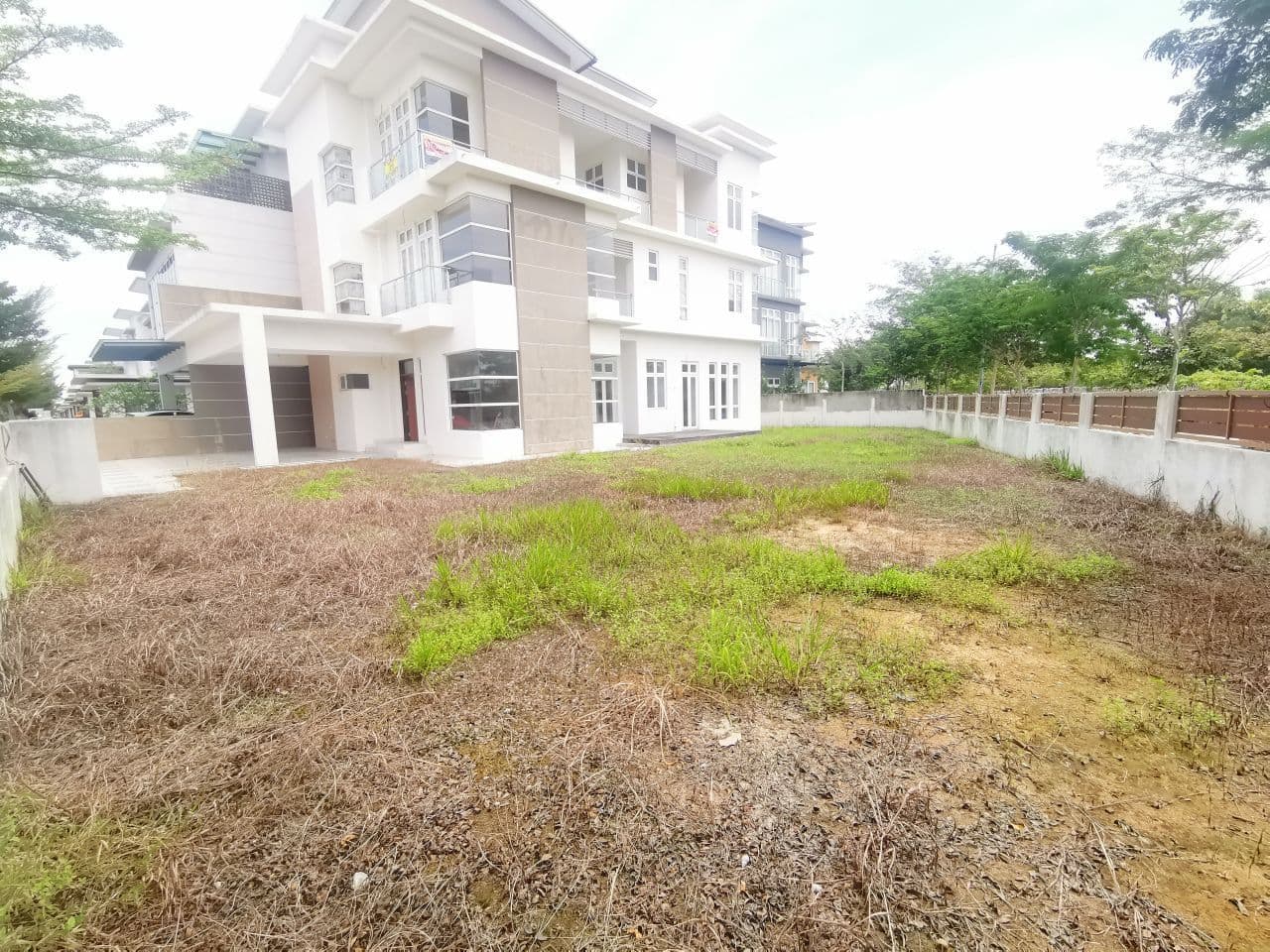 3 STOREY SEMI D CORNER LOT CASA IDAMAN SETIA ALAM - photo 4