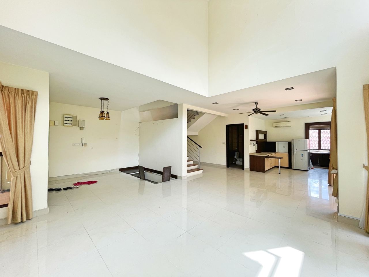 3 STOREY SEMI D RIVERVIEW KEMENSAH TAMAN MELAWATI - photo 2