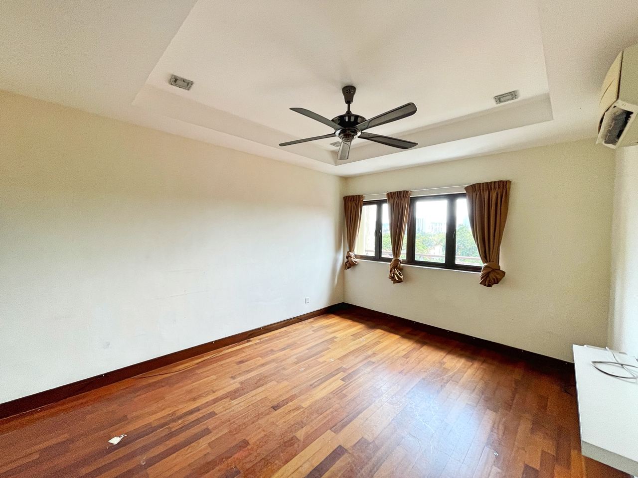 3 STOREY SEMI D RIVERVIEW KEMENSAH TAMAN MELAWATI - photo 6