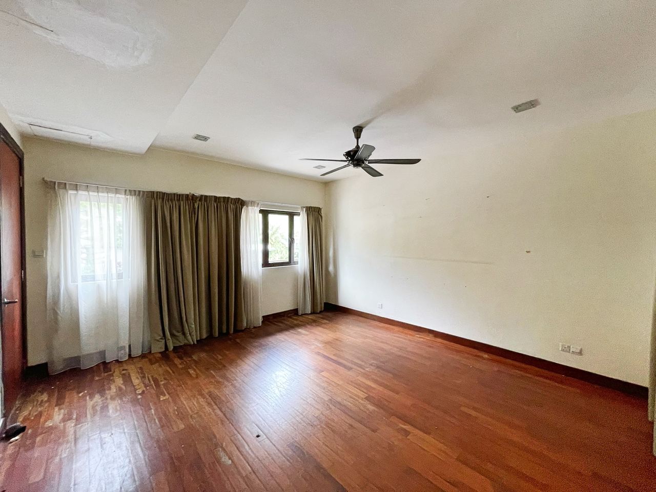 3 STOREY SEMI D RIVERVIEW KEMENSAH TAMAN MELAWATI - photo 13