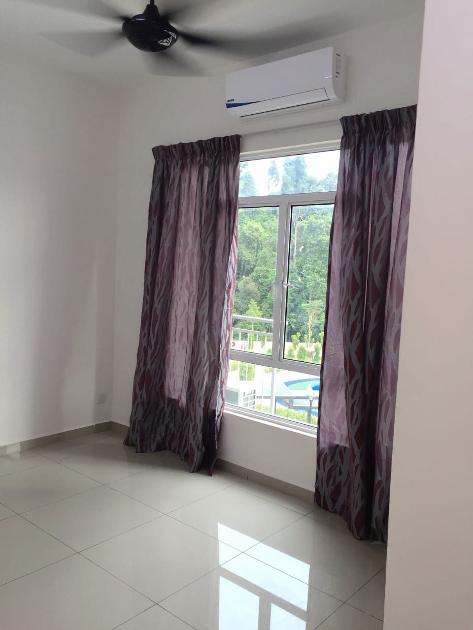SPRINGVILLE RESIDENCE TAMAN EQUINE SERI KEMBANGAN - photo 3