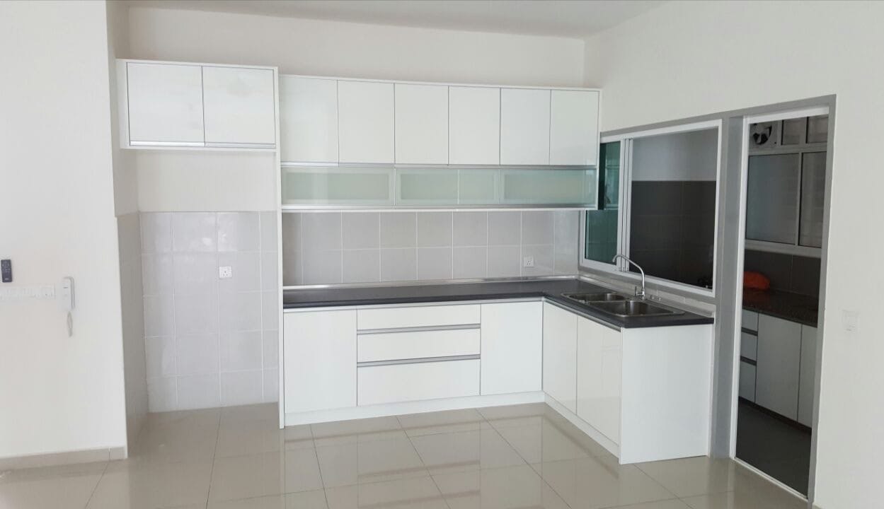 SPRINGVILLE RESIDENCE TAMAN EQUINE SERI KEMBANGAN - photo 7