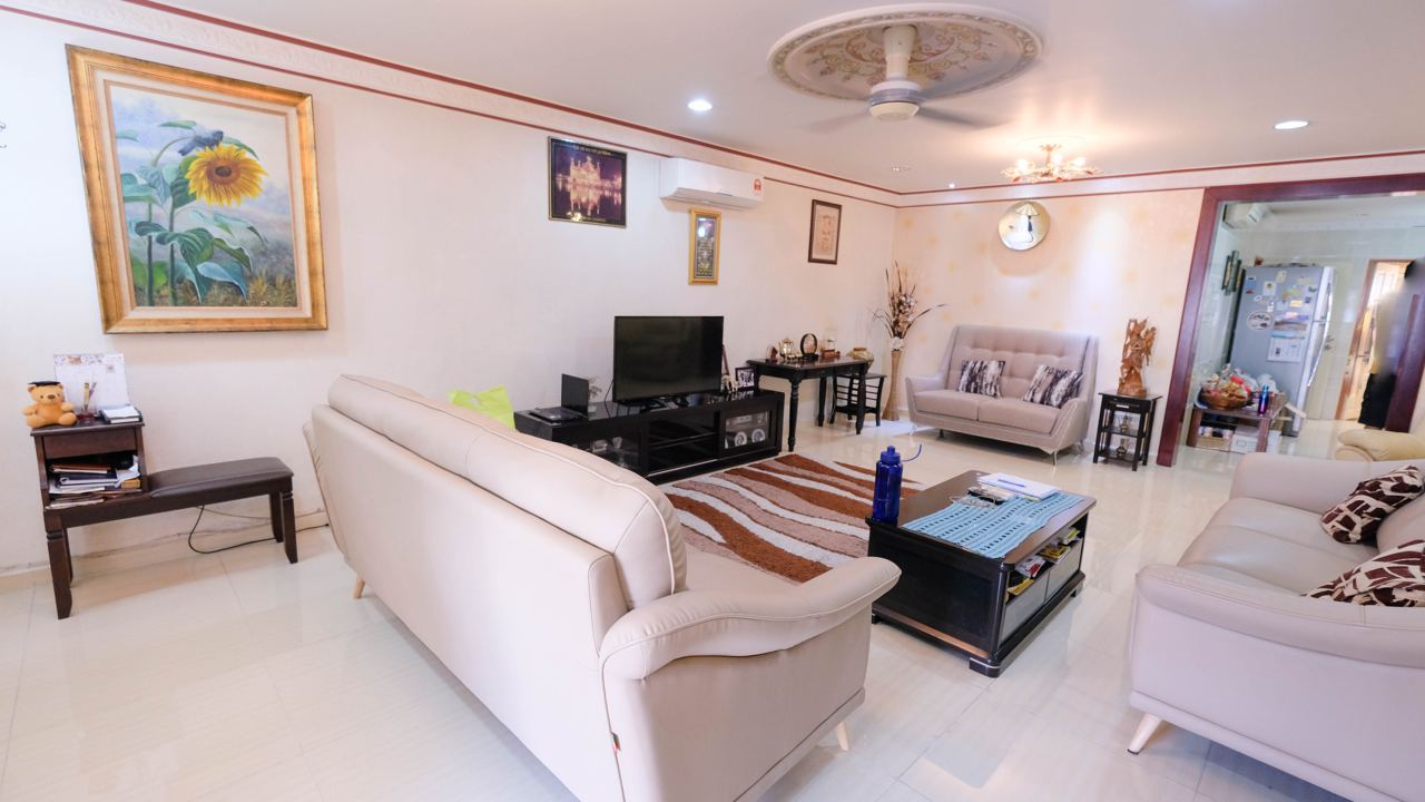 2 AND HALF TAMAN DESARIA PJS 5 PETALING JAYA - photo 2