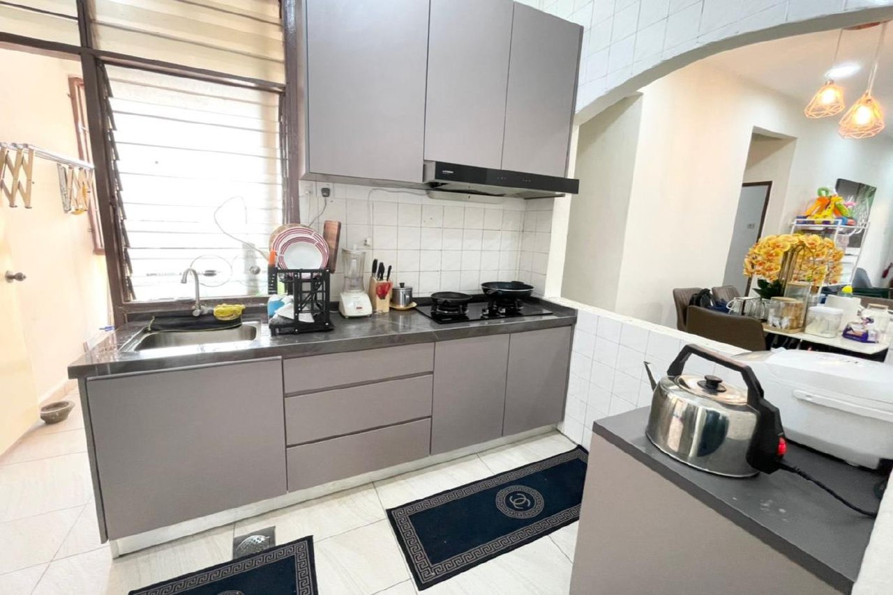 ALORA MEDITERRANEAN APARTMENT SEKSYEN 25 SHAH ALAM - photo 4