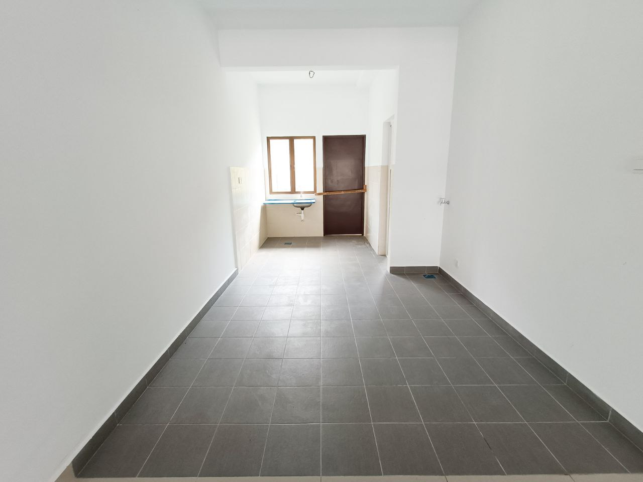 2 STOREY TAMAN SAUJANA SEKATA JENDERAM DENGKIL - photo 4