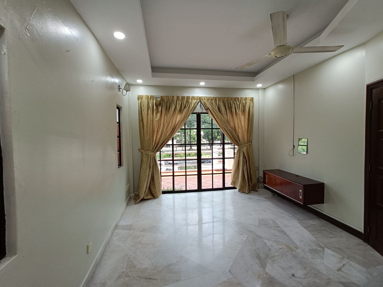 3 STOREY BUNGALOW TAMAN SETIAWANGSA KL - photo 8