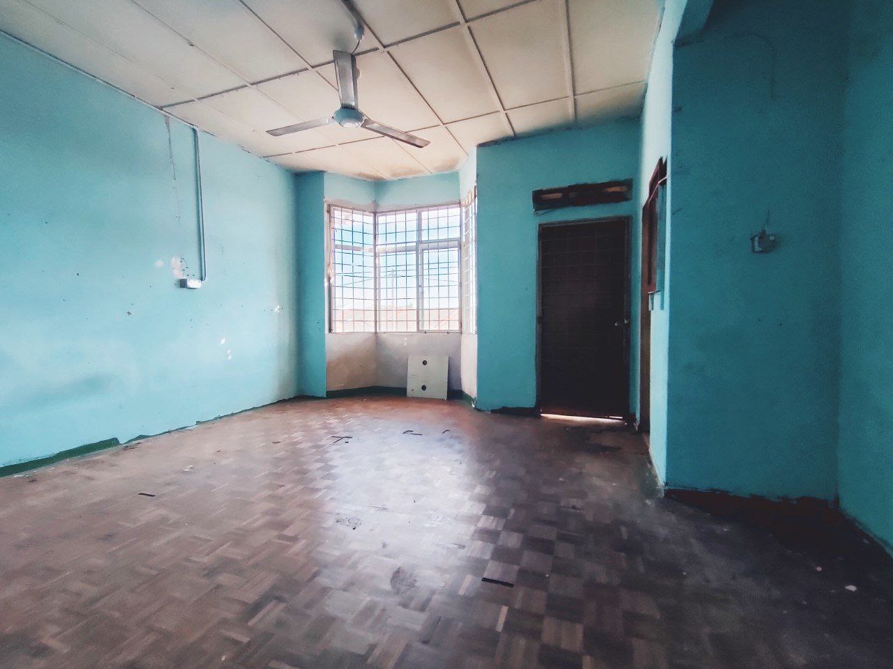 2 STY TERRACE TMN JAYA UTAMA TELOK PANGLIMA GARANG - photo 4