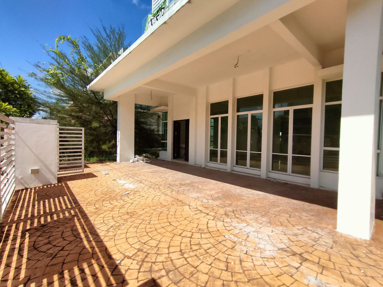 2 STY BUNGALOW HILLS RESIDENCE BDR COUNTRY HOMES - photo 9