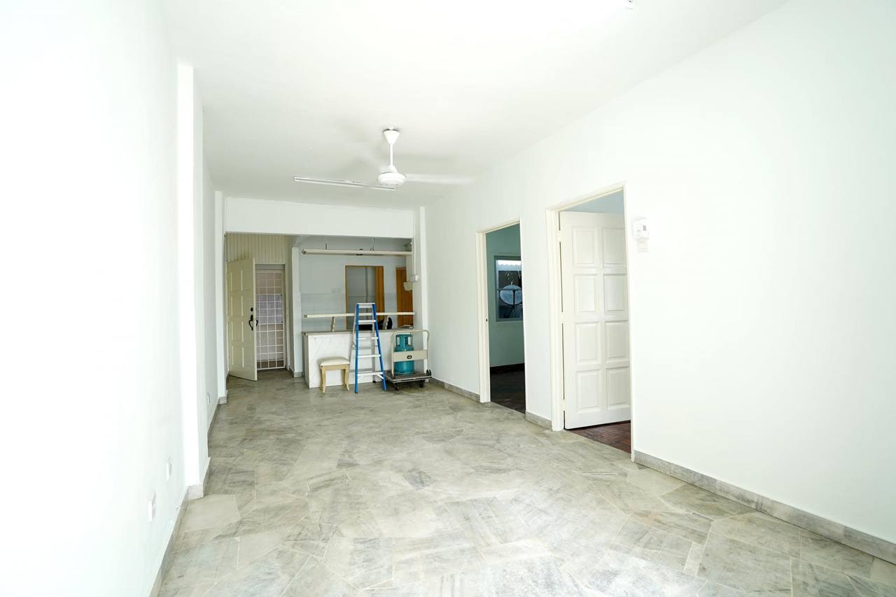 TERATAI MEWAH APARTMENT JALAN LANGKAWAI SETAPAK KL - photo 2