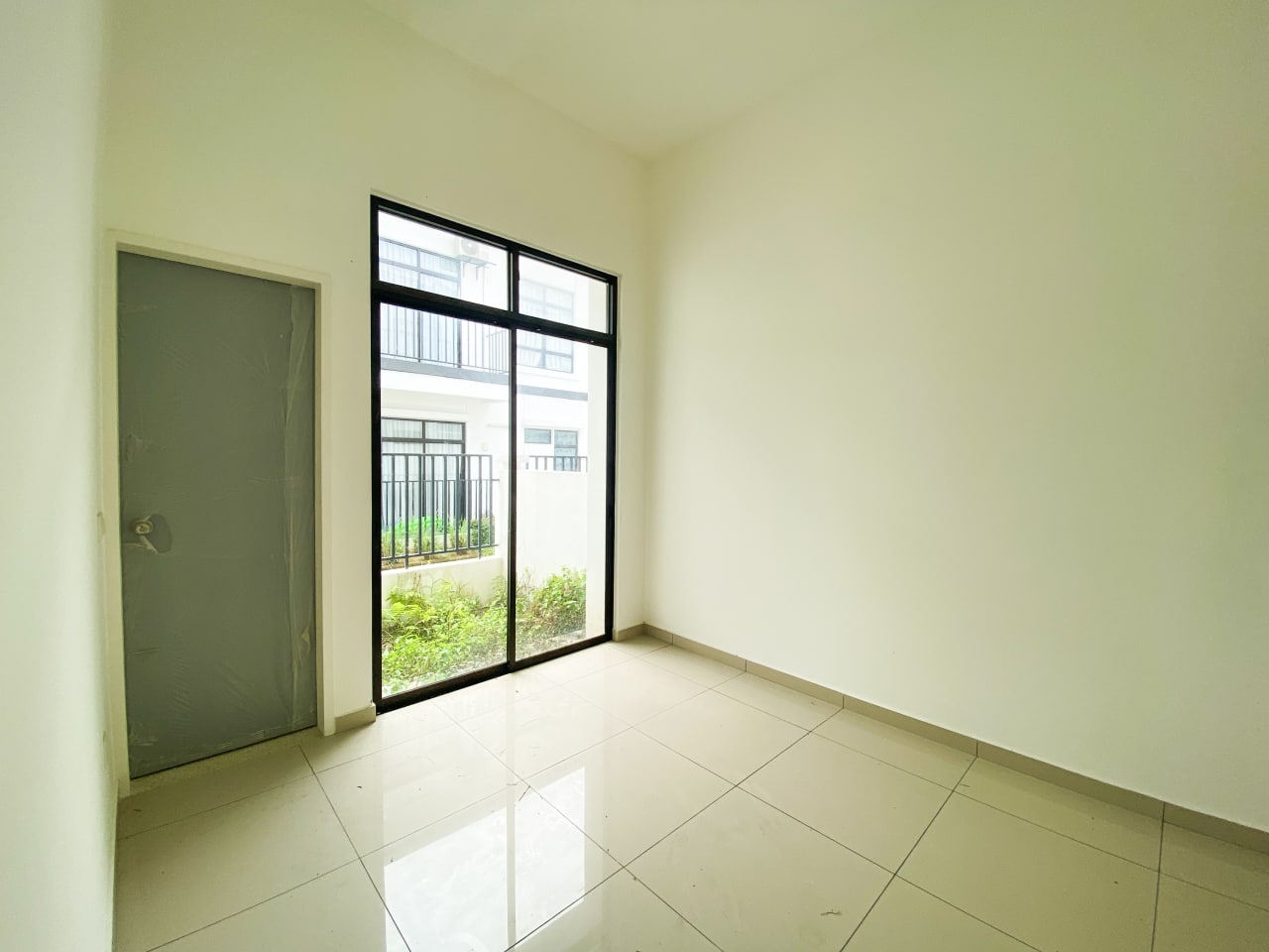 2 STOREY TERRACE GRAHAM GARDEN ECO GRANDEUR - photo 4