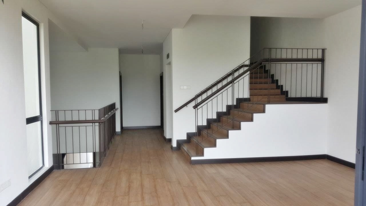 3 STY SUPERLINK HOUSE LAMAN GLENMARIE SEKSYEN U1 - photo 4