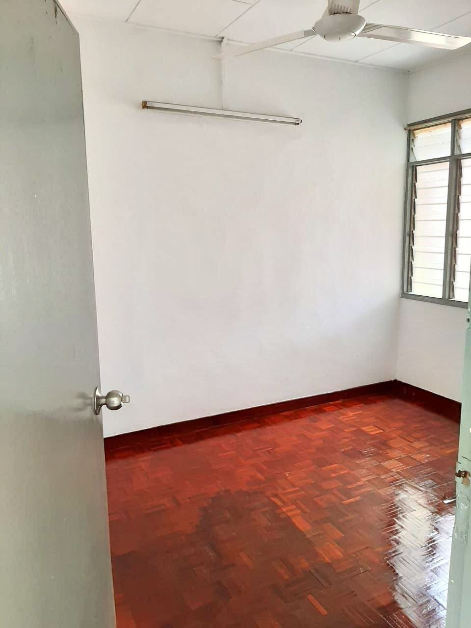 APARTMENT GOODYEAR COURT 1 USJ 6 SUBANG JAYA - photo 8