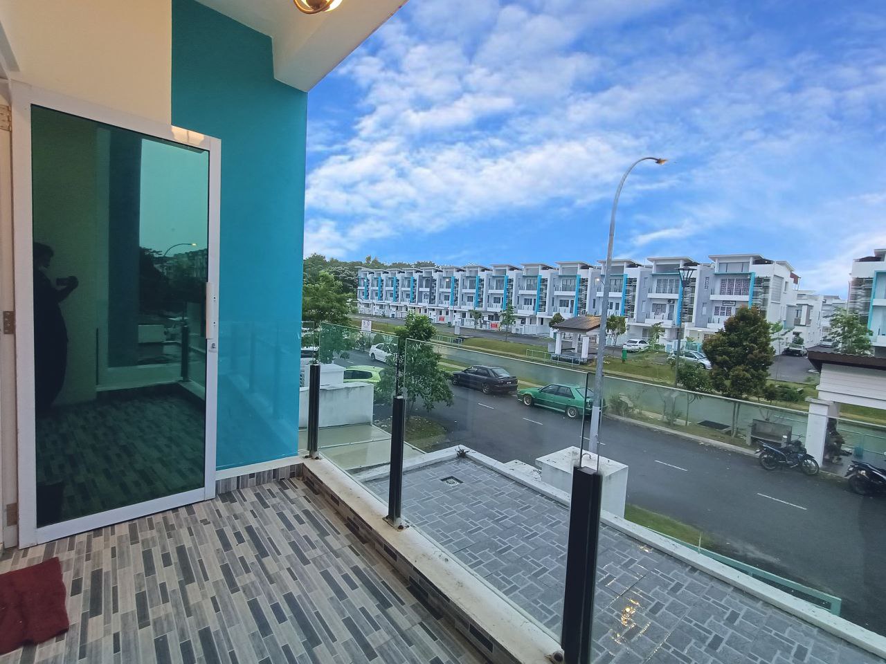 2 AND HALF STY LAMAN SEMANGGI THE CLOVER HOMES - photo 3