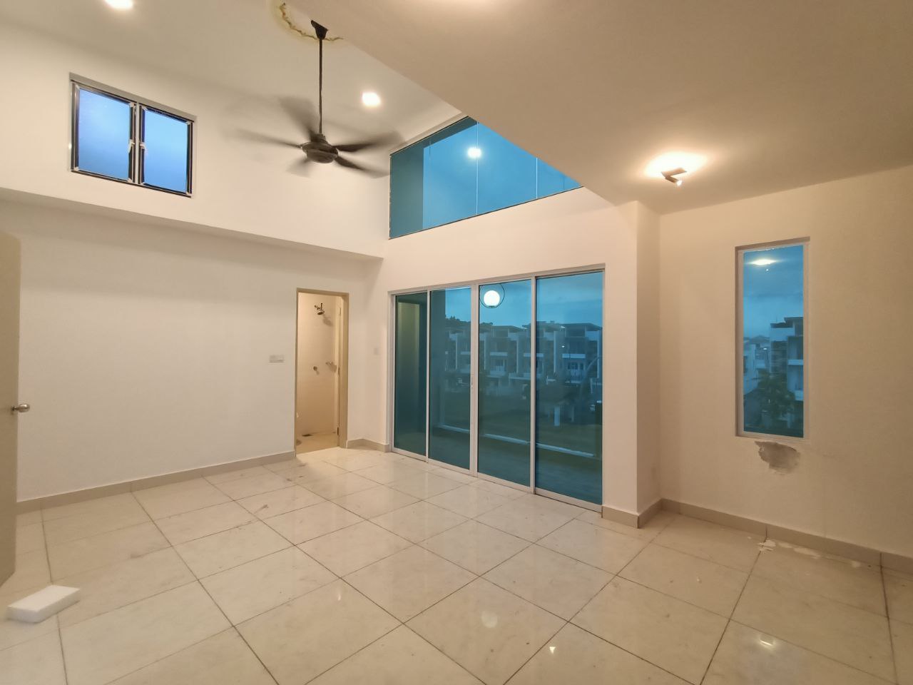2 AND HALF STY LAMAN SEMANGGI THE CLOVER HOMES - photo 10