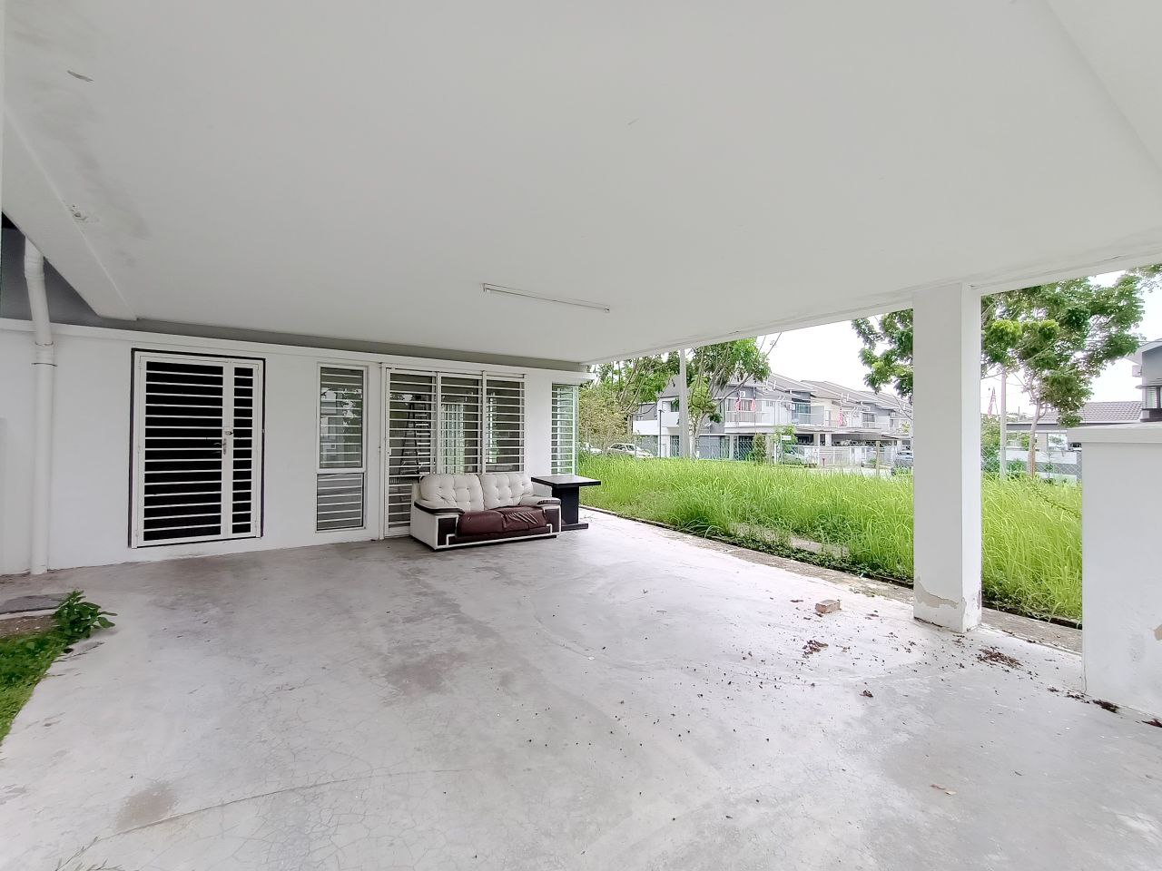 2 STOREY CORNER LOT TAMAN DESA SERINGIN NILAI - photo 2