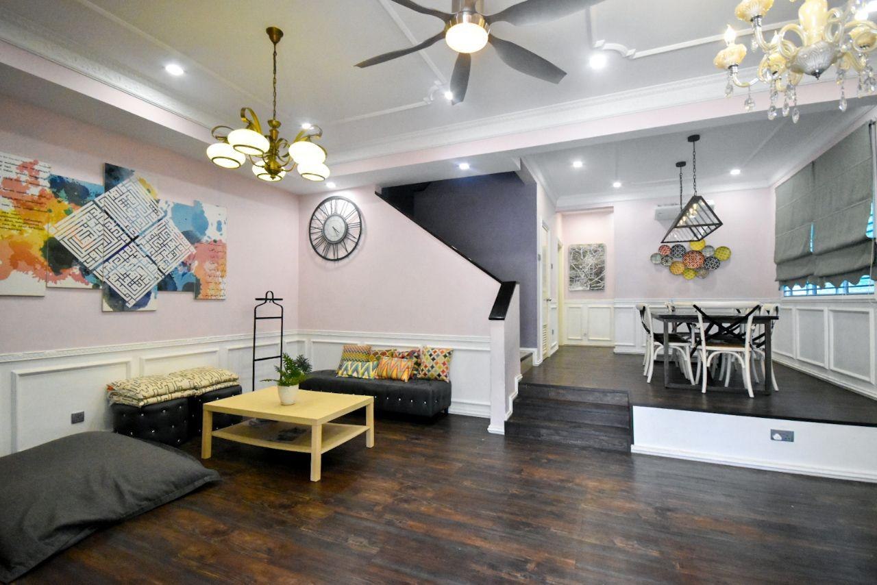 2STOREY TERRACE END LOT AT SURIA RESIDENCE SGLONG - photo 2