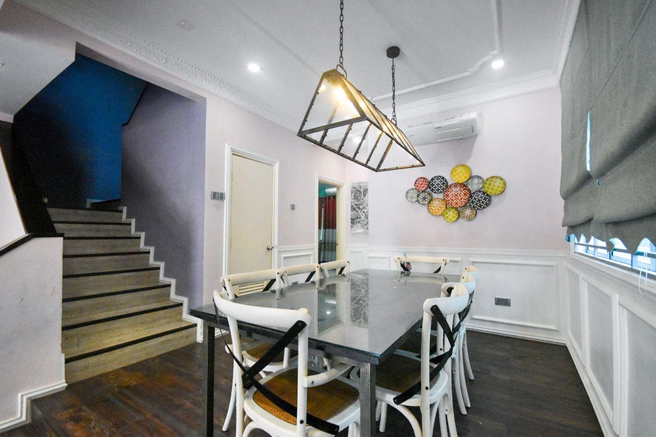 2STOREY TERRACE END LOT AT SURIA RESIDENCE SGLONG - photo 3