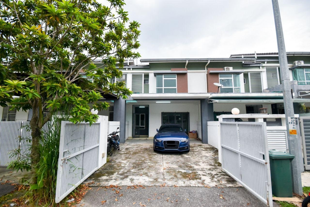 2 STOREY TERRACE LAMAN ORKID NILAI IMPIAN - photo 2