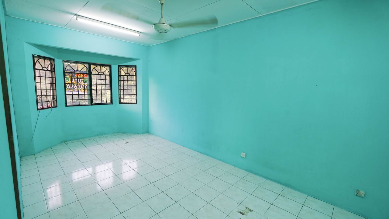 IMPIAN APARTMENT DAMANSARA DAMAI - photo 3