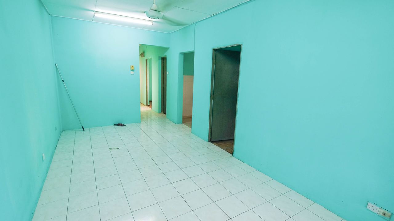 IMPIAN APARTMENT DAMANSARA DAMAI - photo 5