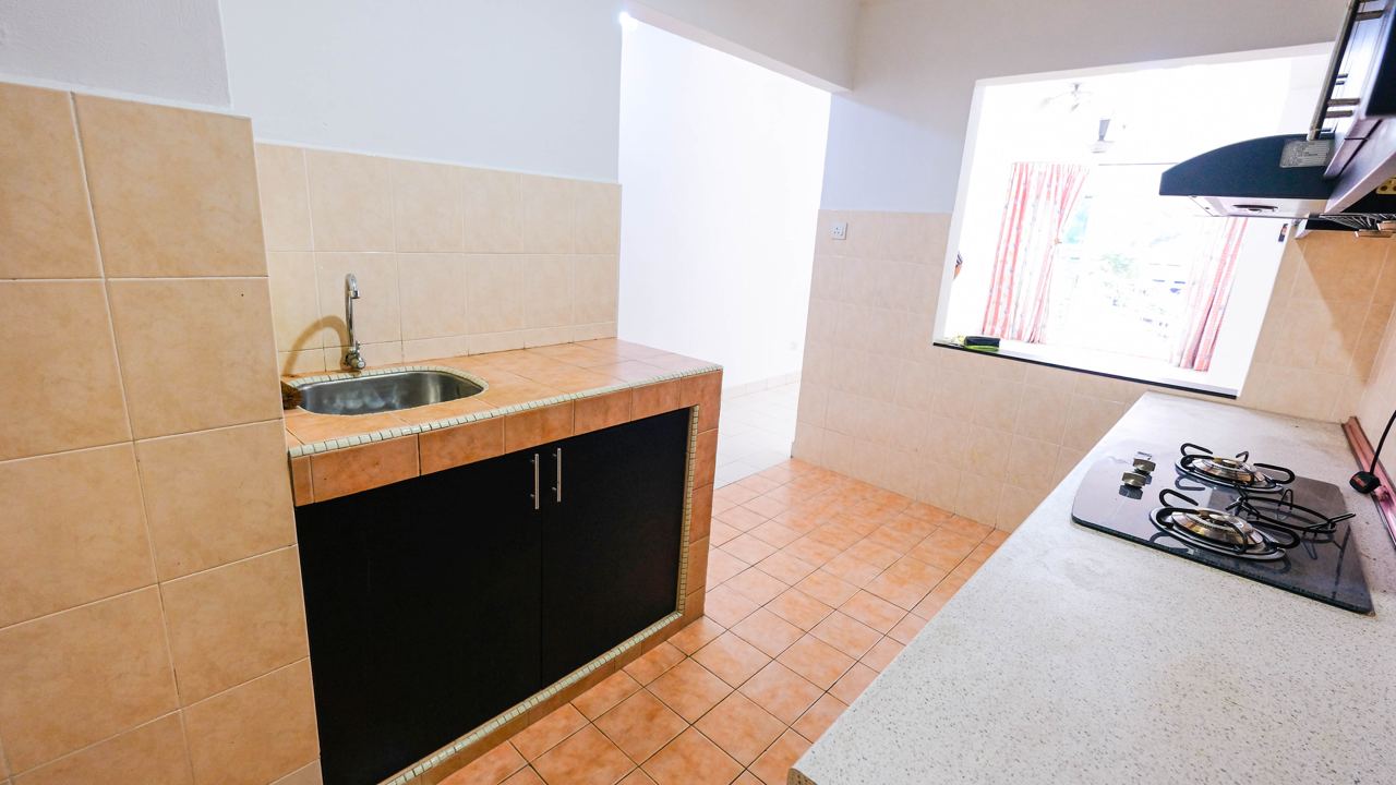 JUTAMINES CONDOMINIUM BALAKONG - photo 4