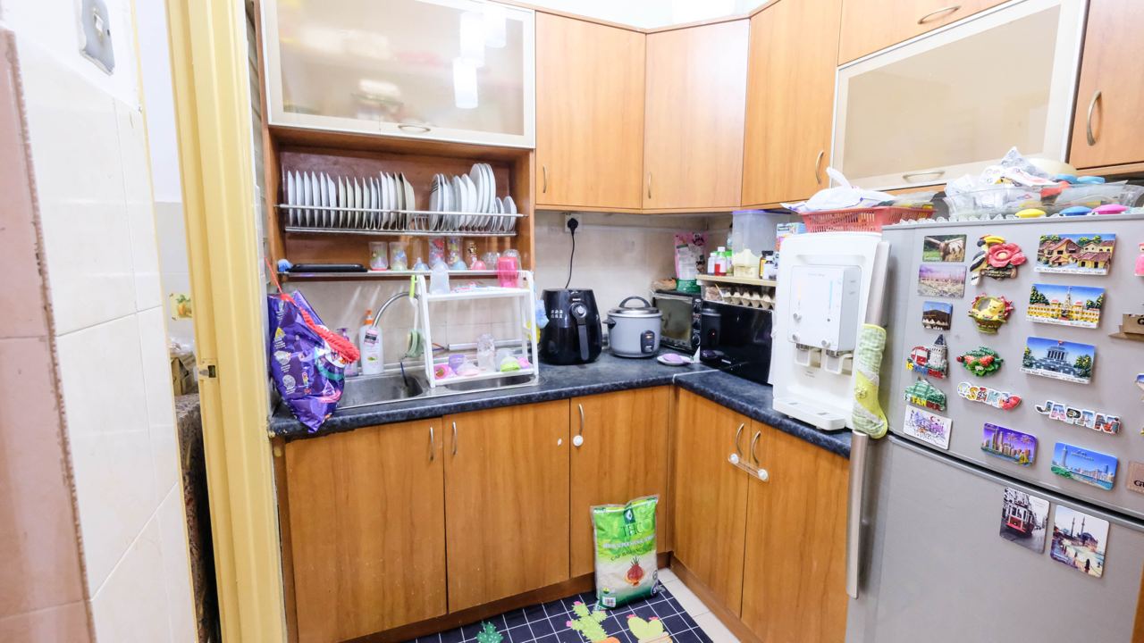 SELESA I-RESORT APARTMENT TMN DAMAI MEWAH KJG - photo 4