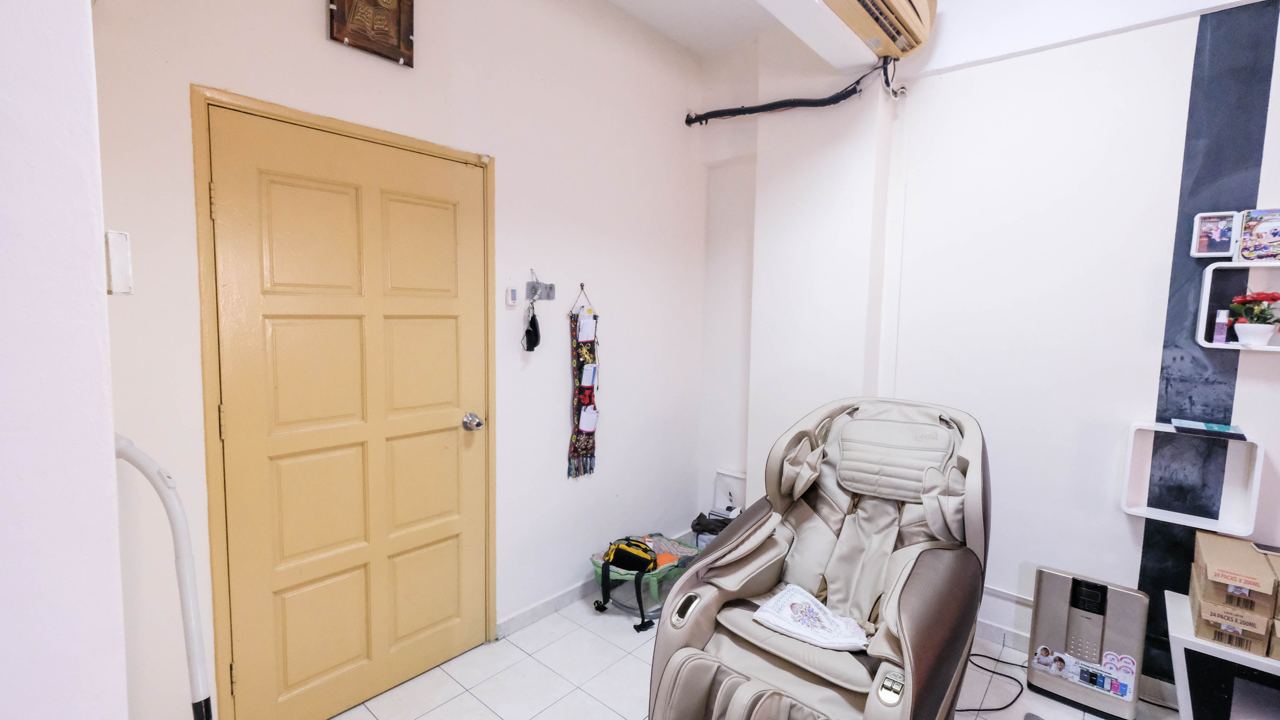 SELESA I-RESORT APARTMENT TMN DAMAI MEWAH KJG - photo 8