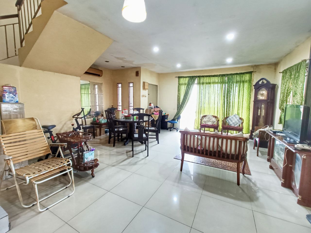 TRIPLE STOREY TERRACE, TAMAN GARING, RAWANG - photo 2