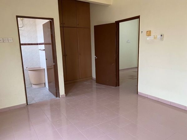2 STOREY TAMAN SHAHBANDAR KG JAWA KLANG - photo 6