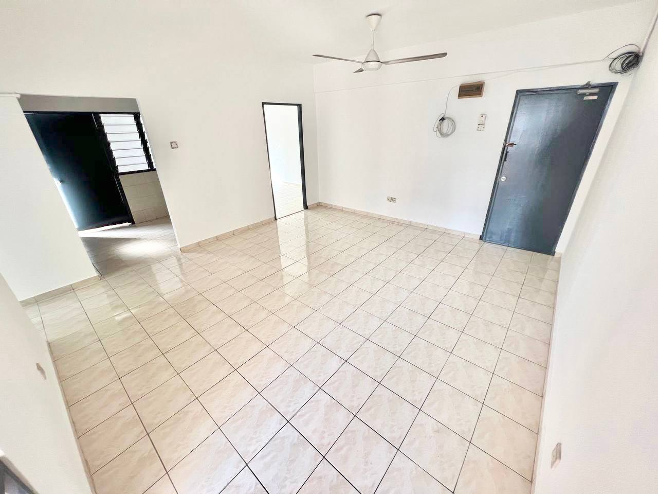 APARTMENT MAWAR TAMAN SUTERA KAJANG - photo 2