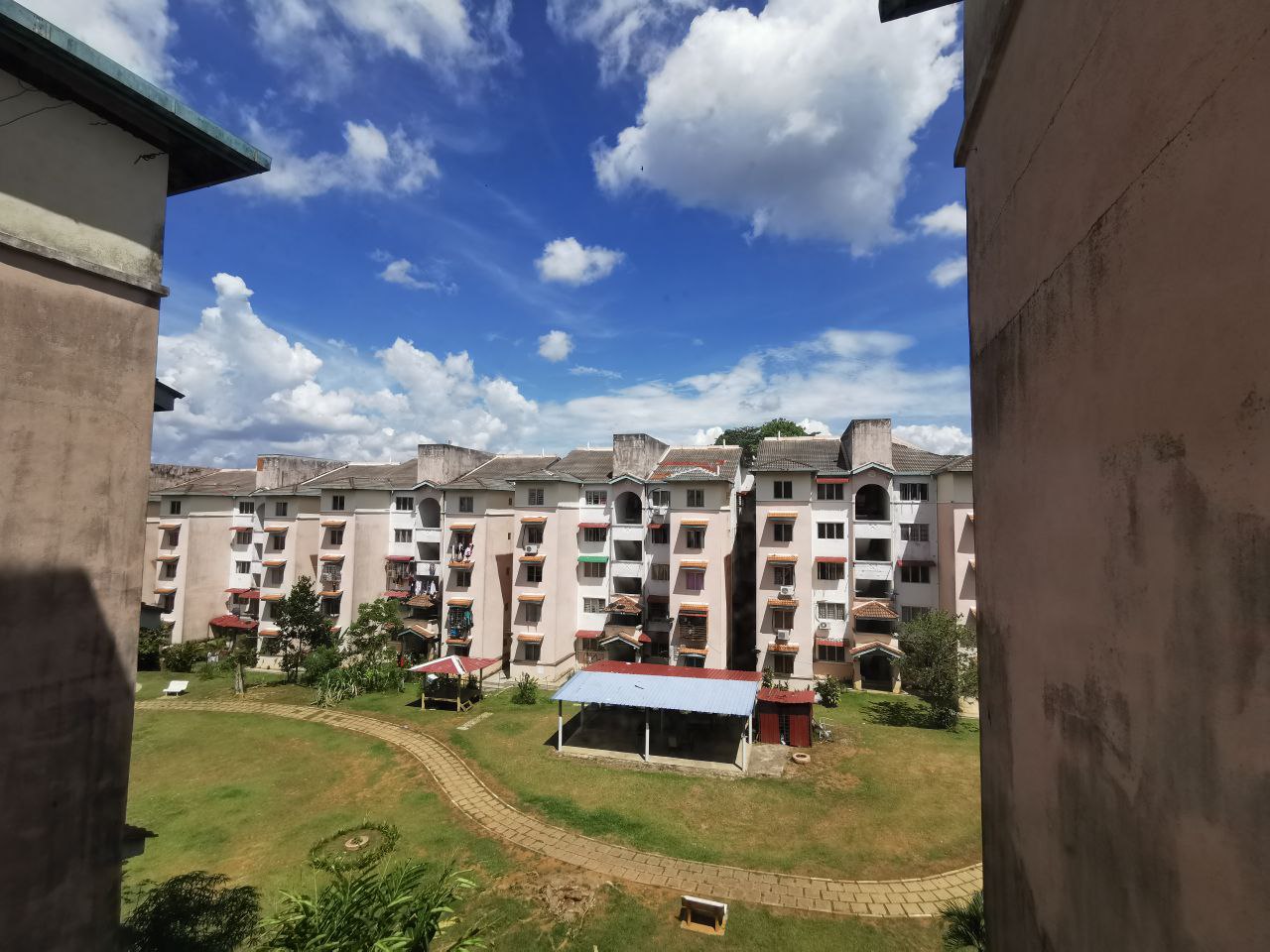 APARTMENT ANGGERIK FASA 1 BUKIT BERUNTUNG RAWANG - photo 2