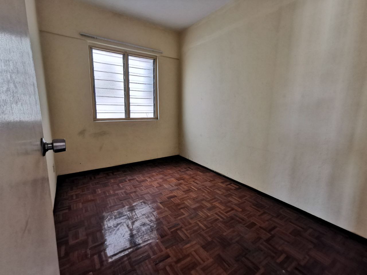 APARTMENT ANGGERIK FASA 1 BUKIT BERUNTUNG RAWANG - photo 9