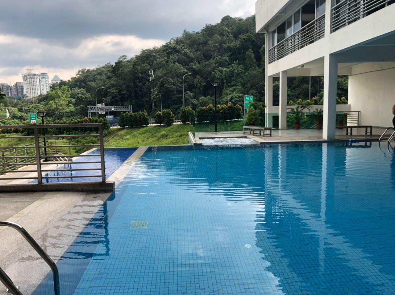 CONDOMINIUM BUKIT PRIMA PELANGI - photo 2