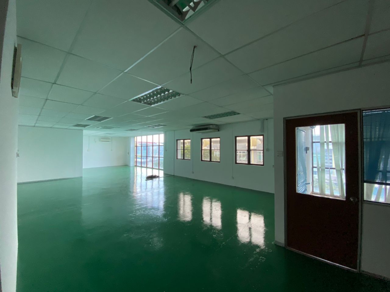 4 STY ELITE INDUSTRIAL ESTATE SHAH ALAM SEKSYEN33 - photo 6