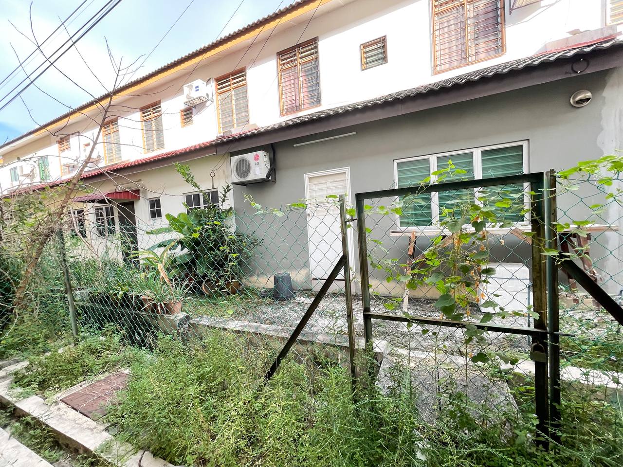 DOUBLE STOREY TERRACE SP4 BANDAR SAUJAN PUTRA - photo 9