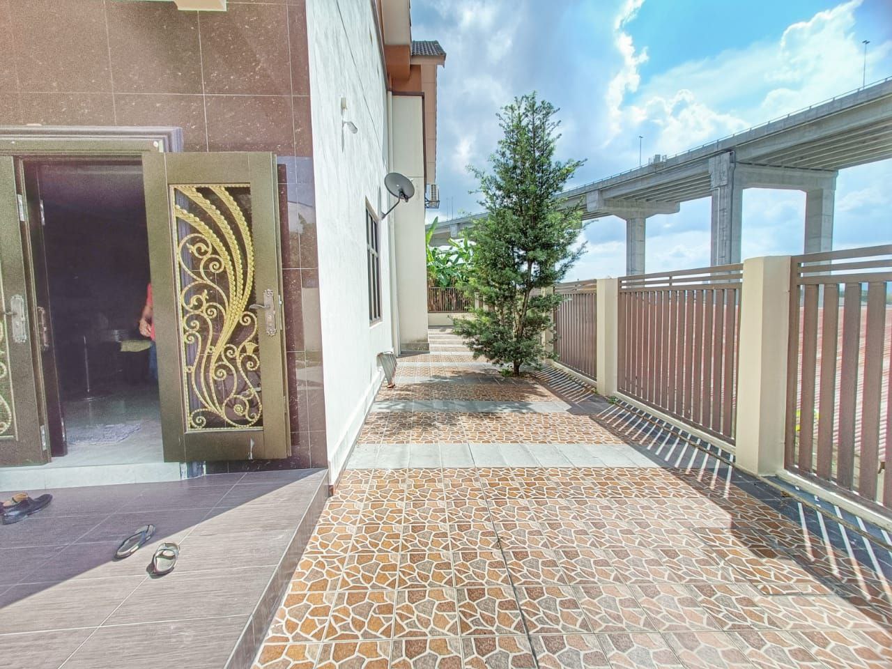 BUNGALOW AT KG TASEK PERMAI AMPANG - photo 3