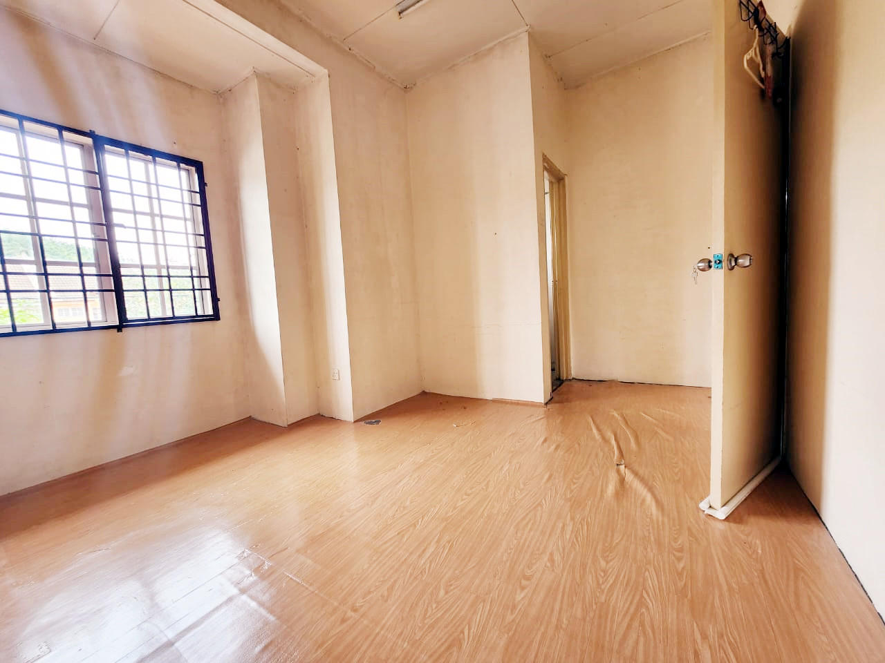 Below Market 2sty  Bandar Puncak Alam Shah Alam by Zu En - photo 6