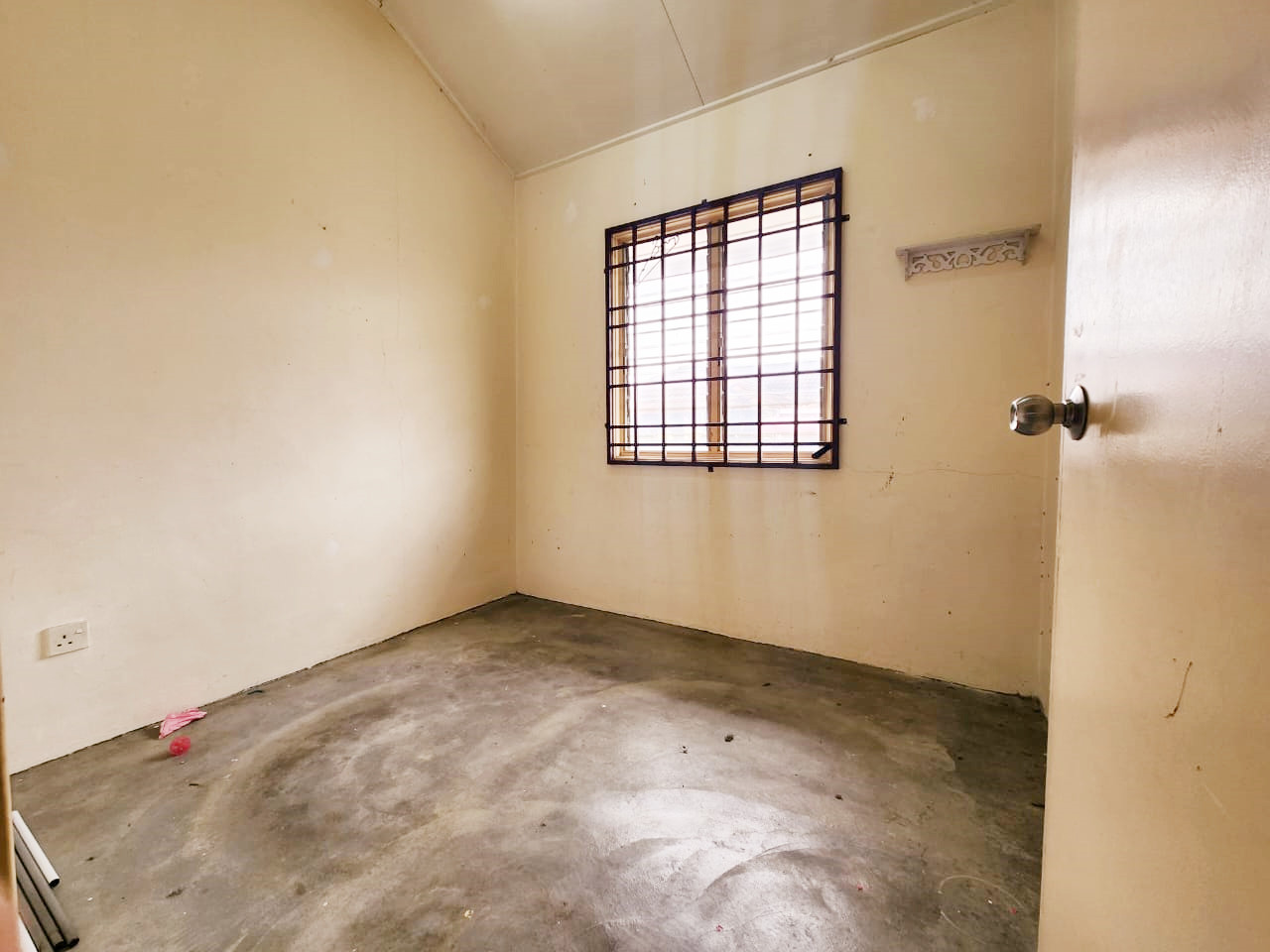 Below Market 2sty  Bandar Puncak Alam Shah Alam by Zu En - photo 8