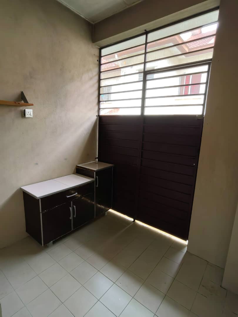Alam Nusantara Setia Alam 2 storey terrace by Jr - photo 3
