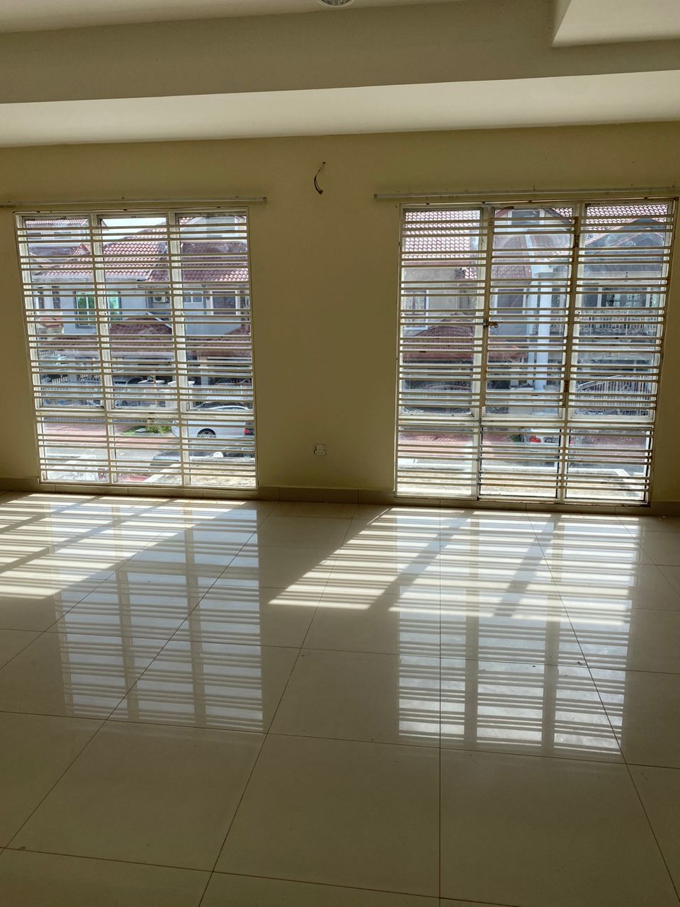 D Kayangan Seksyen 13 by Jr - photo 2