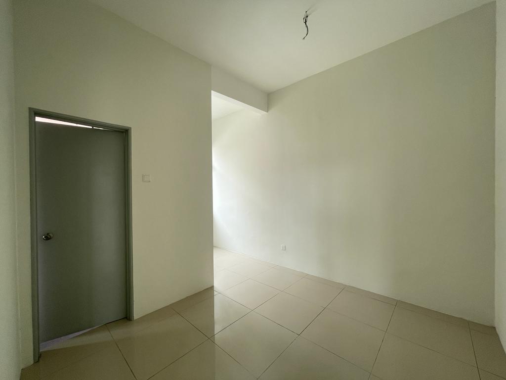 Corner Lot 2 Sty House Saujana Perdana by Matt - photo 8
